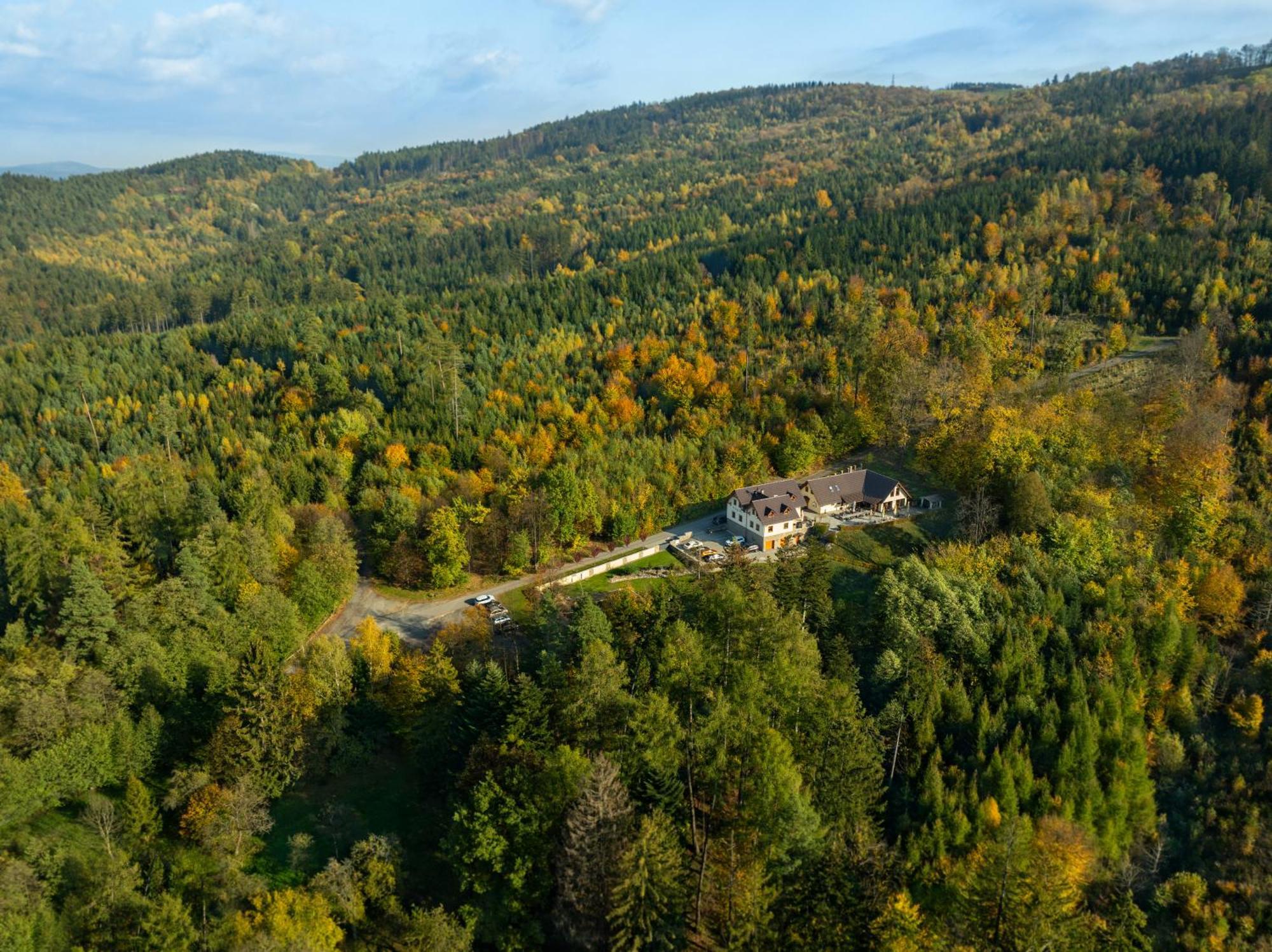 Penzion Na Kraji Lesa Valašské Meziříčí エクステリア 写真